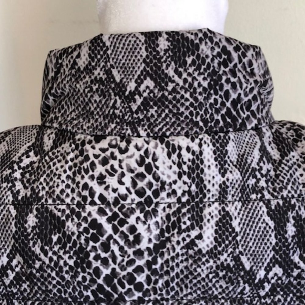 MICHAEL KORS Puffer Vest Black Gray White Snakeskin Print Medium - Picture 12 of 17